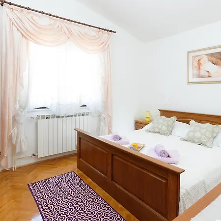 Rosa * Kaštela