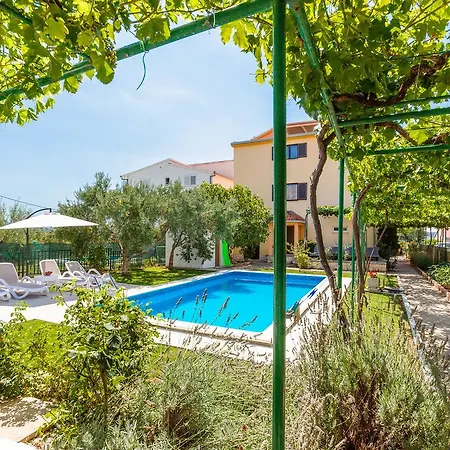 Villa Rosa *