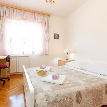 Villa Rosa *